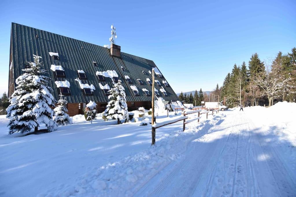 Apartman Zaly Benecko Exteriér fotografie